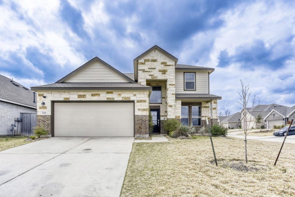 202 Augustine Way, Magnolia, TX 77354