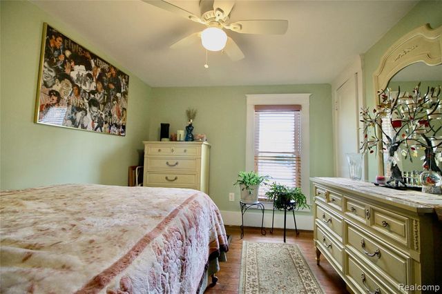 16204 Seymour Road, Linden, MI 48451
