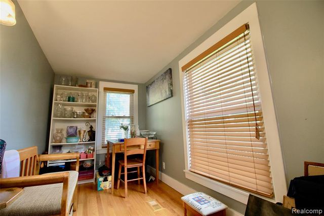 16204 Seymour Road, Linden, MI 48451