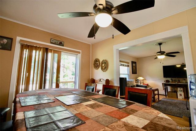 16204 Seymour Road, Linden, MI 48451