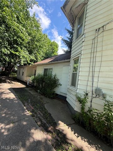 3437 E 69th Street, Cleveland, OH 44127