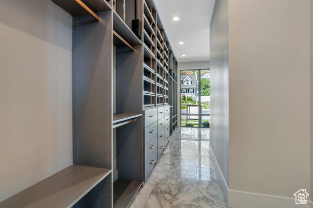 3943 N FOOTHILL DR, Provo, UT 84604