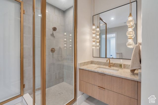 3943 N FOOTHILL DR, Provo, UT 84604