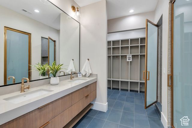 3943 N FOOTHILL DR, Provo, UT 84604