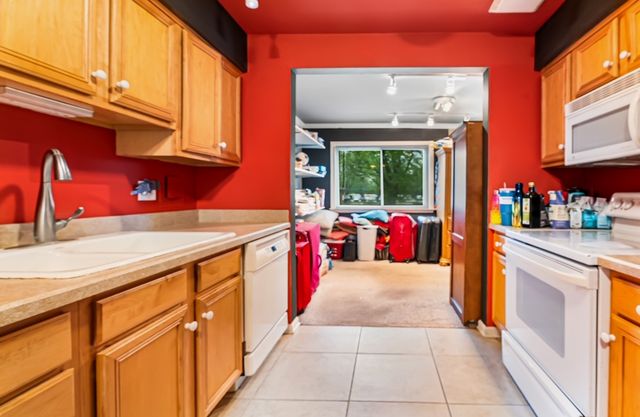 2431 E Brandenberry Court 2O, Arlington Heights, IL 60004