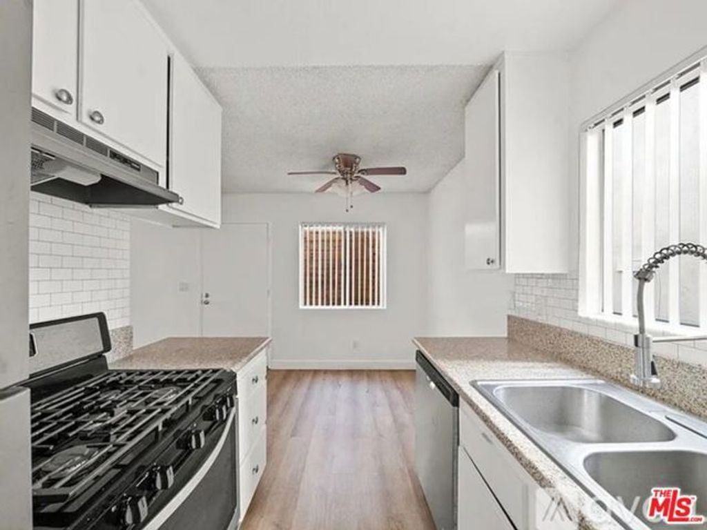 223 Shell Street 223, Manhattan Beach, CA 90266