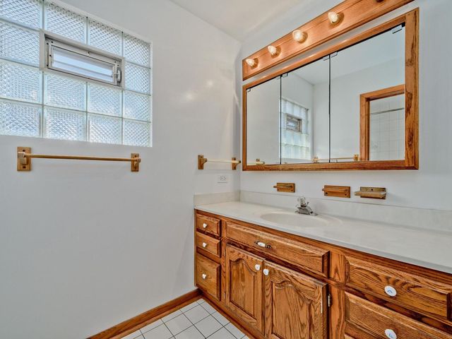 6312 W Hyacinth Street, Chicago, IL 60646