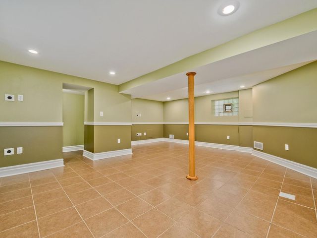 6312 W Hyacinth Street, Chicago, IL 60646