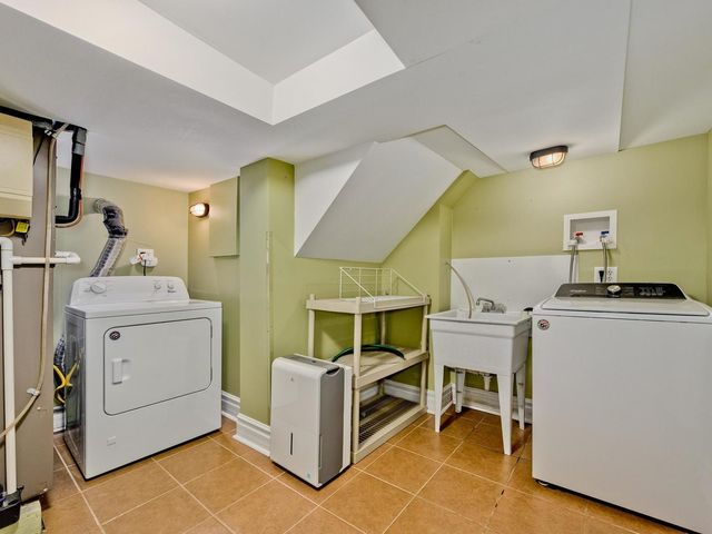 6312 W Hyacinth Street, Chicago, IL 60646