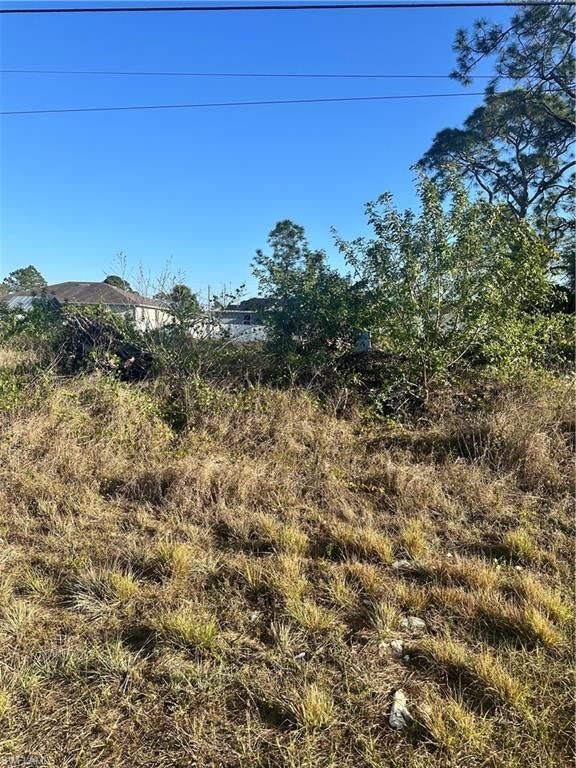 1037 Portland AVE S, LEHIGH ACRES, FL 33974 — exterior