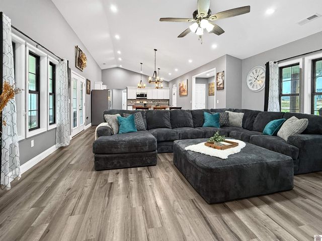 130 Timber Ridge, Mayfield, KY 42066