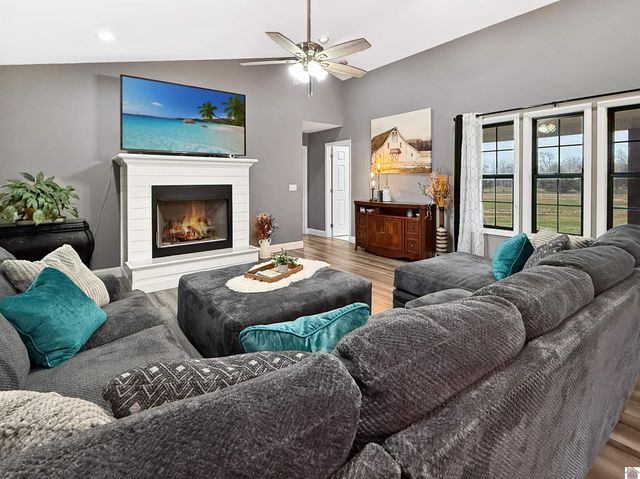 130 Timber Ridge, Mayfield, KY 42066