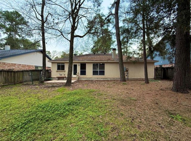 6 Maywind Court, The Woodlands, TX 77381