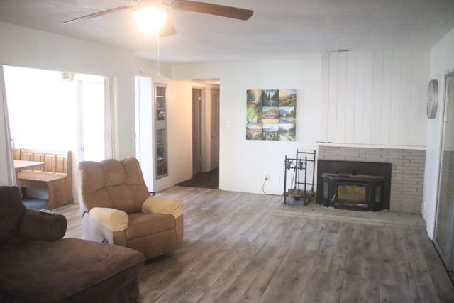 2807 E Garland Avenue, Fresno, CA 93726