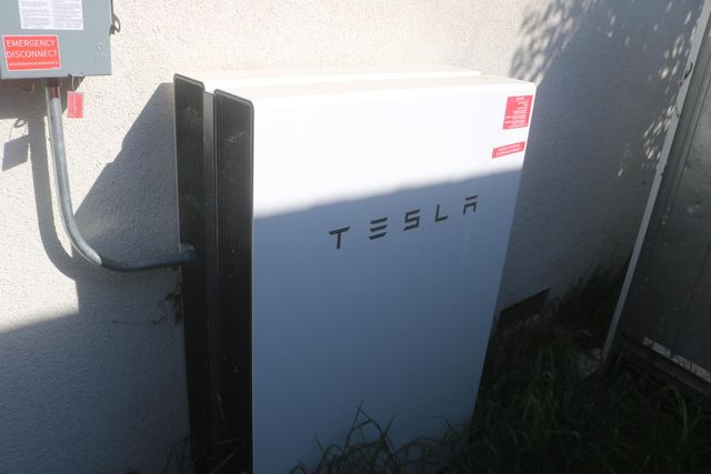 2807 E Garland Avenue, Fresno, CA 93726