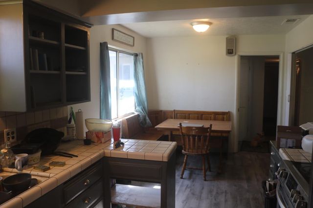 2807 E Garland Avenue, Fresno, CA 93726