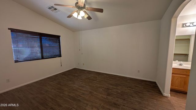 1129 E NARDINI Street, San Tan Valley, AZ 85140