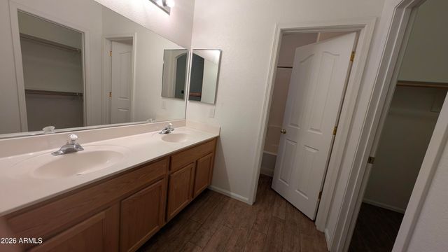 1129 E NARDINI Street, San Tan Valley, AZ 85140