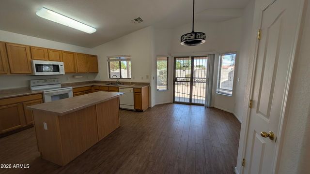 1129 E NARDINI Street, San Tan Valley, AZ 85140