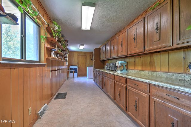 112 Greiner Drive, Bristol, TN 37620