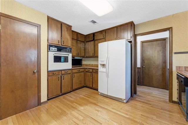 5215 Ashford Court SW, Lilburn, GA 30047