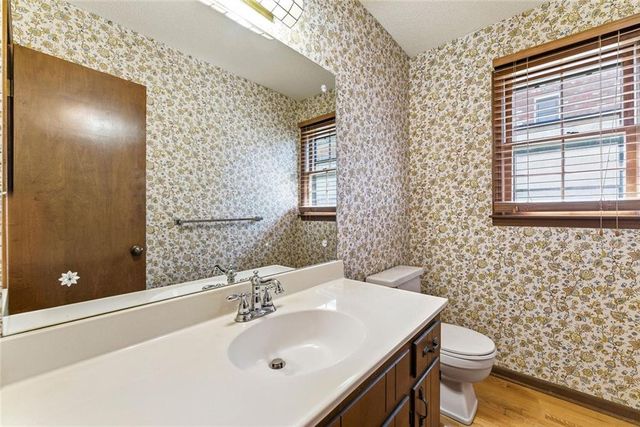 5215 Ashford Court SW, Lilburn, GA 30047