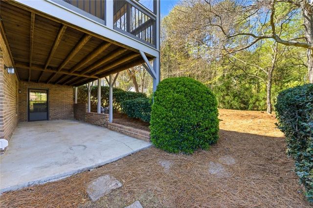 5215 Ashford Court SW, Lilburn, GA 30047