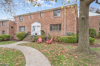 31 Troy Dr B, Springfield Twp., NJ 07081