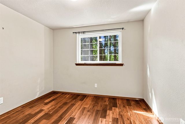 4048 Oxford Loop SE, Lacey, WA 98503