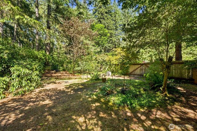 4048 Oxford Loop SE, Lacey, WA 98503