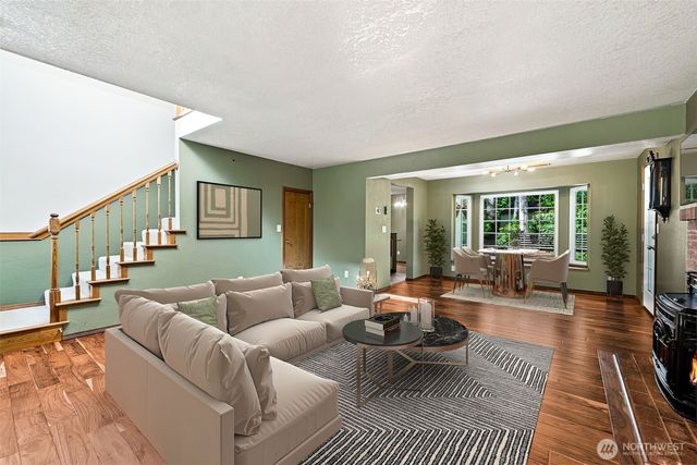 4048 Oxford Loop SE, Lacey, WA 98503