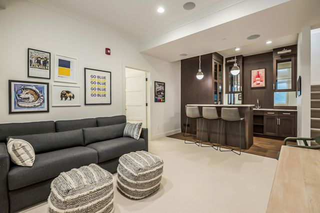 515 N Fifth Avenue 1, Ann Arbor, MI 48104