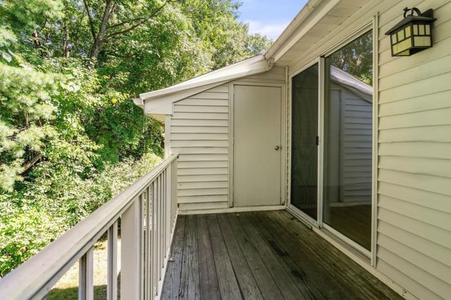 20 Walden Dr 20, Natick, MA 01760