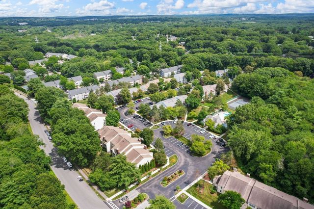 20 Walden Dr 20, Natick, MA 01760