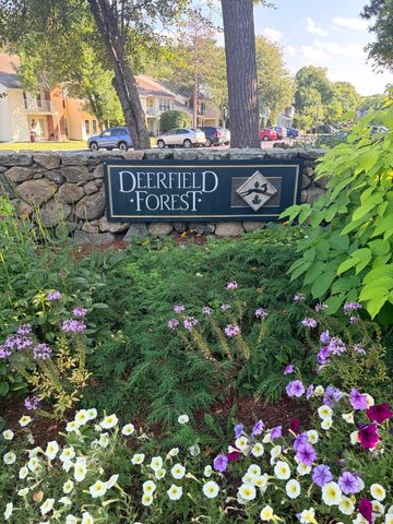 20 Walden Dr 20, Natick, MA 01760