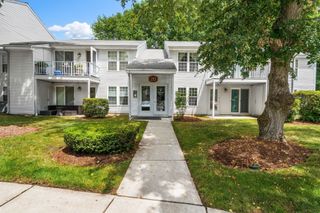 20 Walden Dr 20, Natick, MA 01760