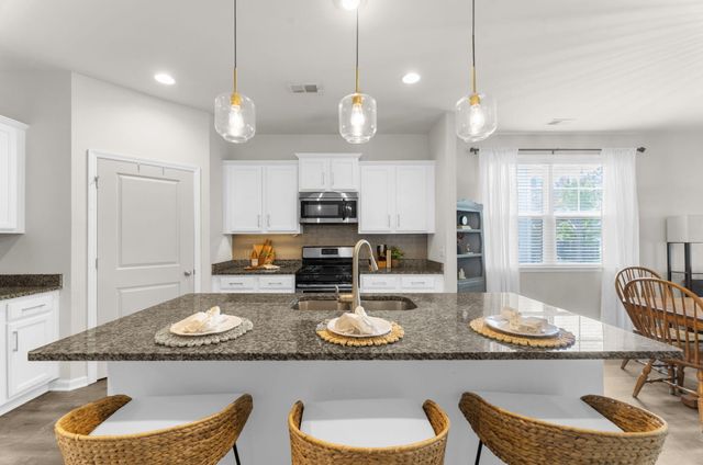 2505 Hummingbird Lane, Summerville, SC 29483