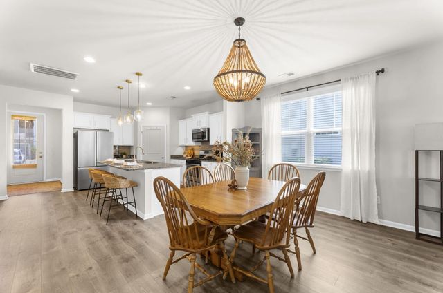 2505 Hummingbird Lane, Summerville, SC 29483