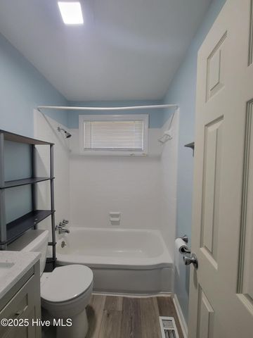 713 Vernon Drive, Jacksonville, NC 28540