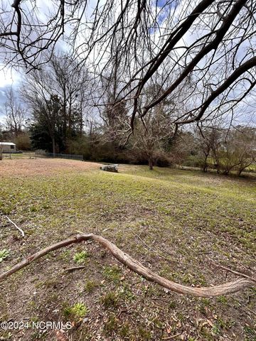 713 Vernon Drive, Jacksonville, NC 28540