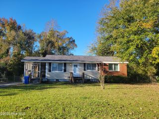 713 Vernon Drive, Jacksonville, NC 28540