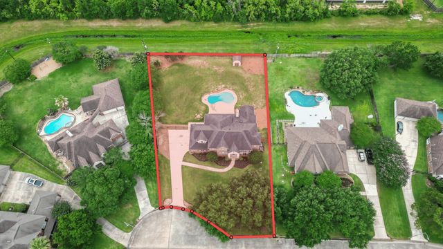 17319 Hill Lakes Court, Cypress, TX 77429