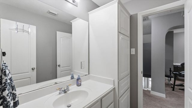 17319 Hill Lakes Court, Cypress, TX 77429