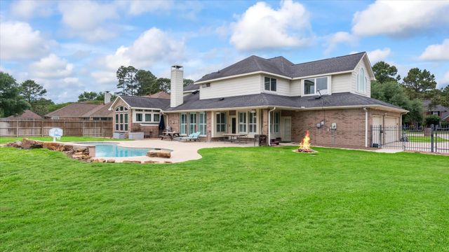 17319 Hill Lakes Court, Cypress, TX 77429