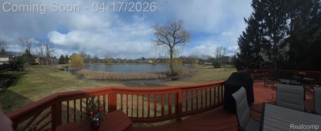 29614 Kenloch Drive, Farmington Hills, MI 48331