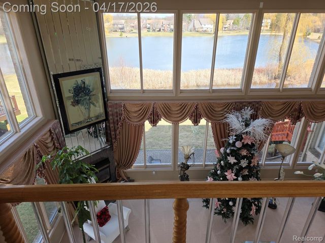 29614 Kenloch Drive, Farmington Hills, MI 48331