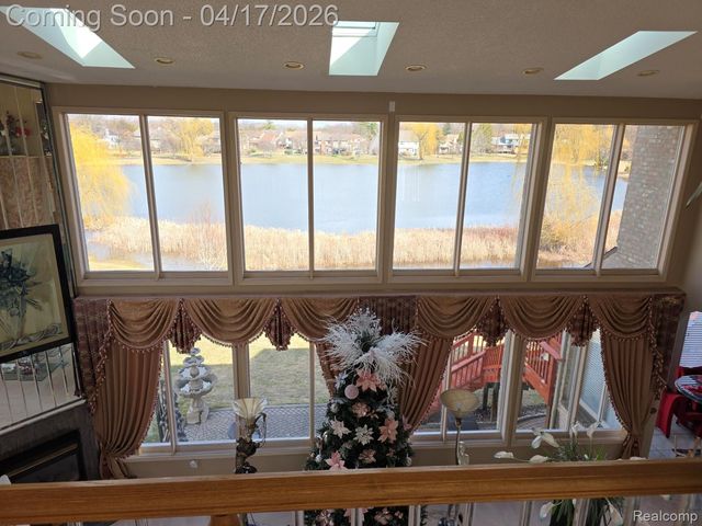 29614 Kenloch Drive, Farmington Hills, MI 48331