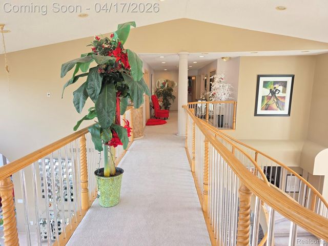 29614 Kenloch Drive, Farmington Hills, MI 48331