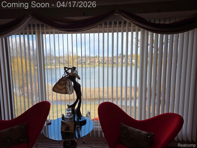 29614 Kenloch Drive, Farmington Hills, MI 48331