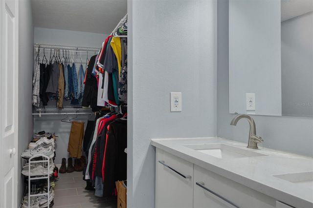 1848 77TH AVENUE N, St Petersburg, FL 33702
